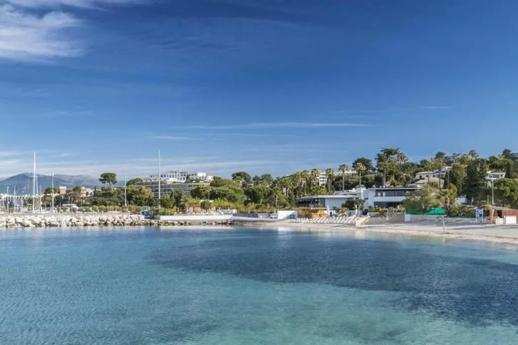 Cap D'Antibes 50M From The Beach 3 Bedrooms/Pool France